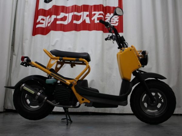 ズーマー 新車